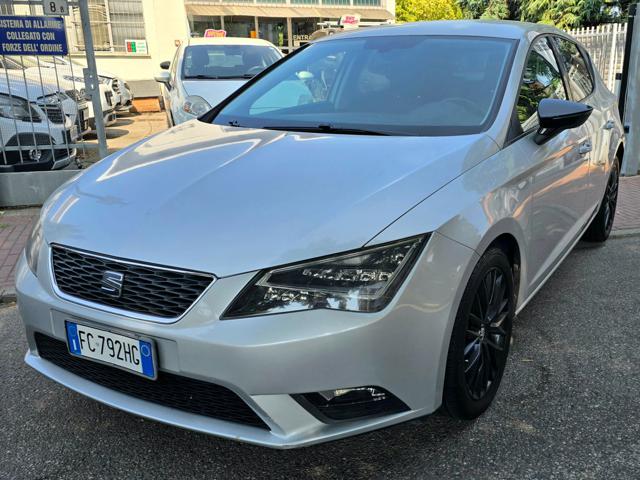 SEAT Leon Argento metallizzato