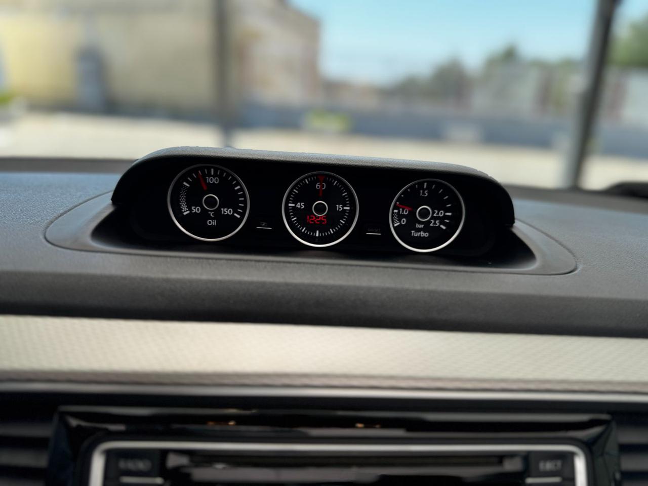 VOLKSWAGEN Maggiolino Cabrio 2.0 TDI DSG R-Line - 31