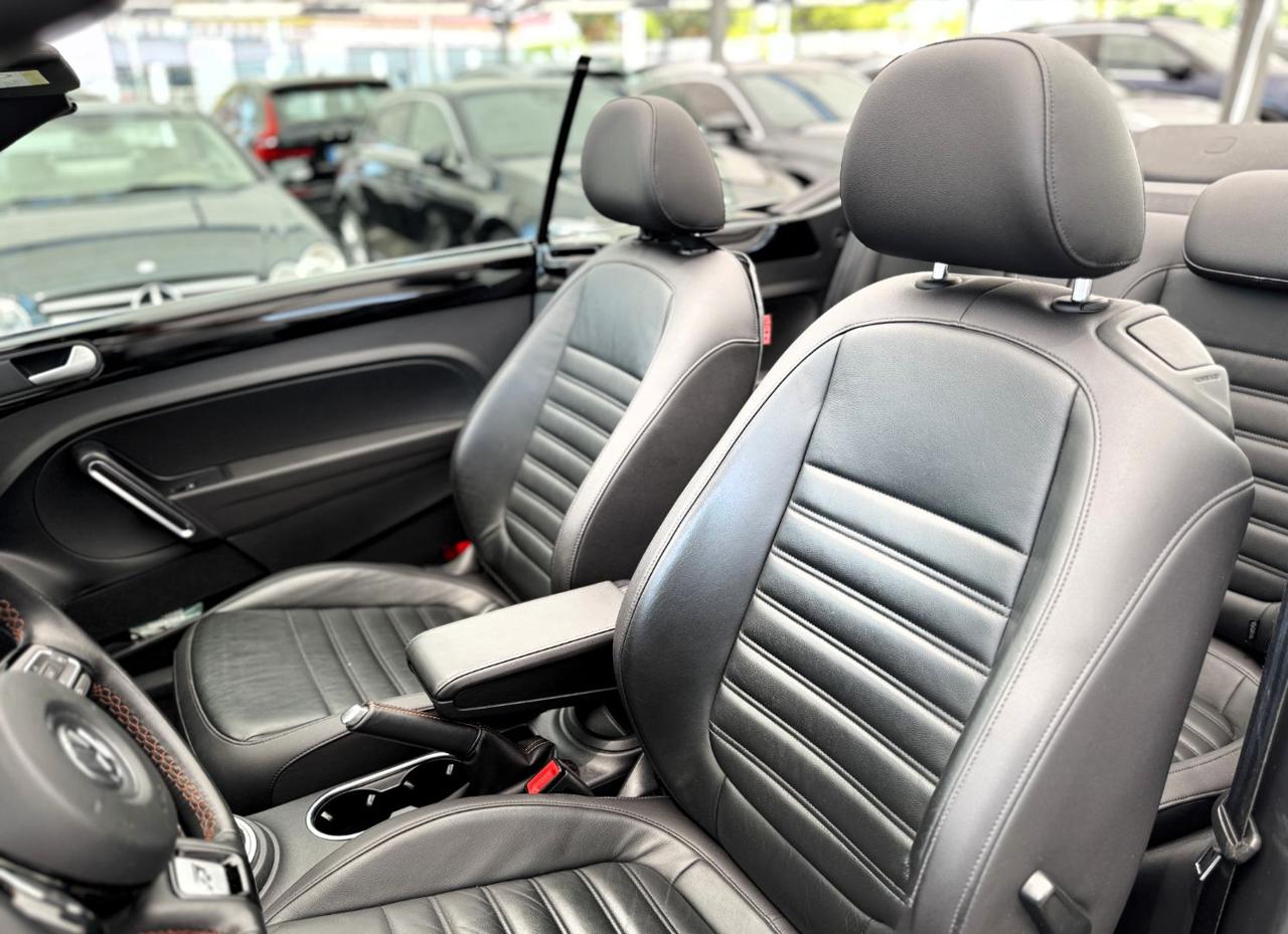 VOLKSWAGEN Maggiolino Cabrio 2.0 TDI DSG R-Line - 29