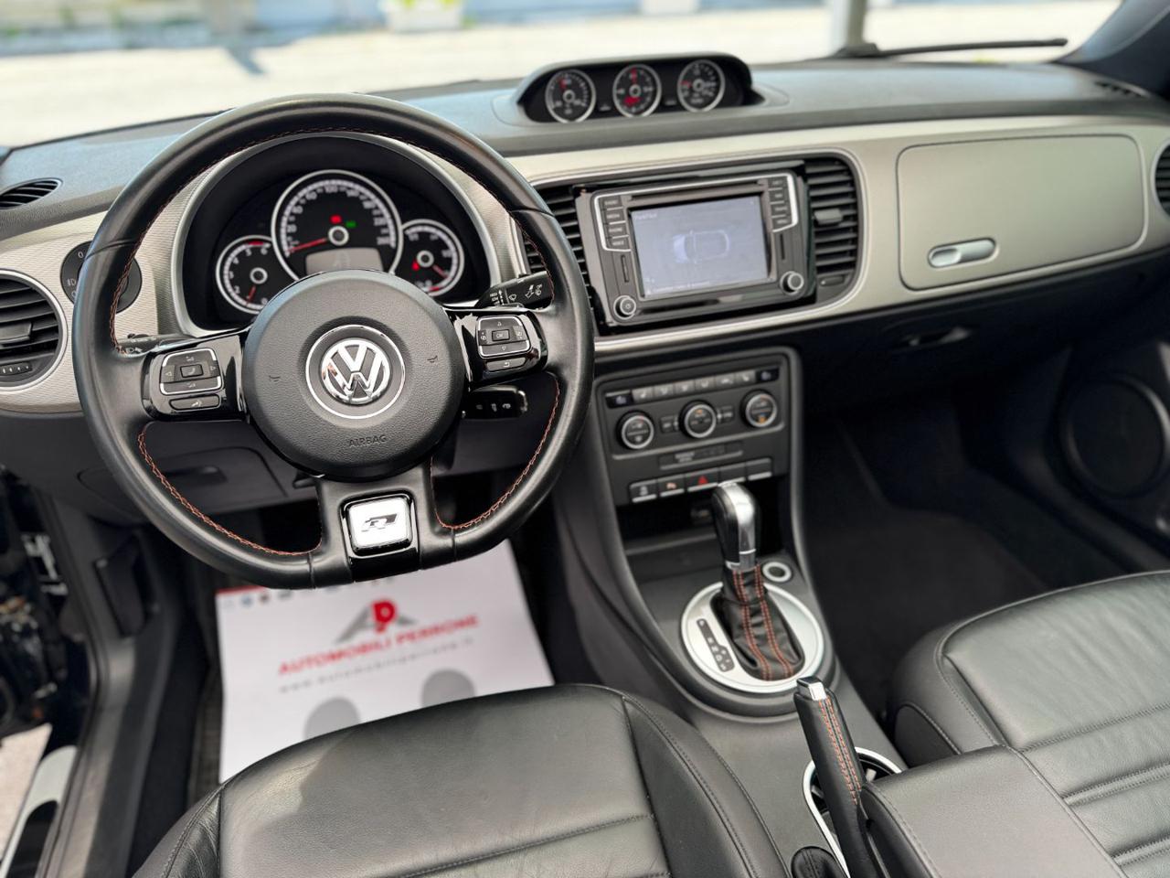 VOLKSWAGEN Maggiolino Cabrio 2.0 TDI DSG R-Line - 26