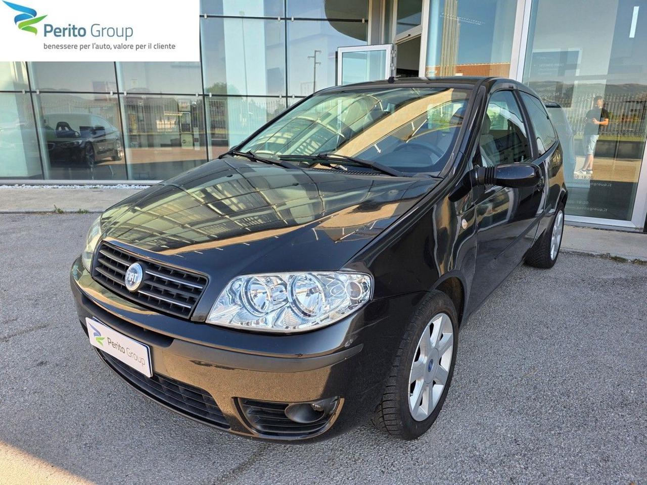 FIAT Punto 1.2 16V 3 porte Emotion - 4