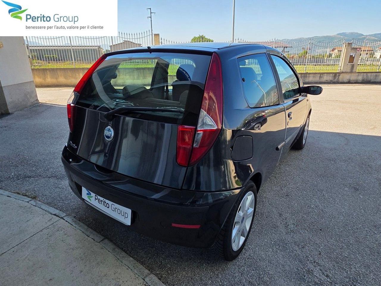 FIAT Punto 1.2 16V 3 porte Emotion - 2