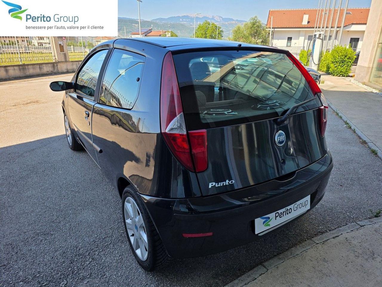 FIAT Punto 1.2 16V 3 porte Emotion - 3
