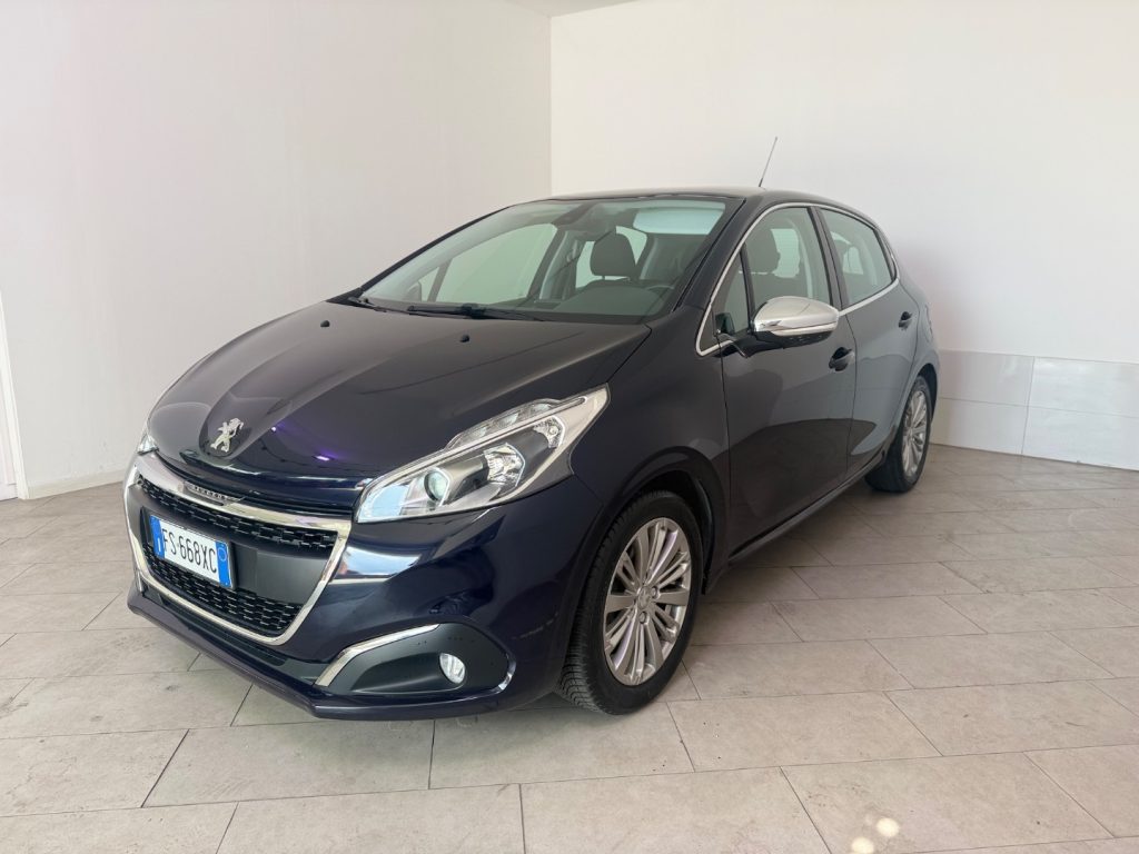 PEUGEOT 208 1° serie PureTech 82 5 porte Allure - 2
