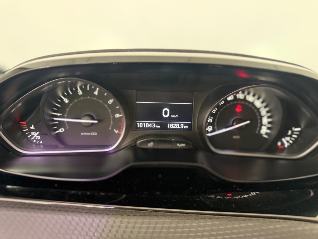 PEUGEOT 208 1° serie PureTech 82 5 porte Allure - 20