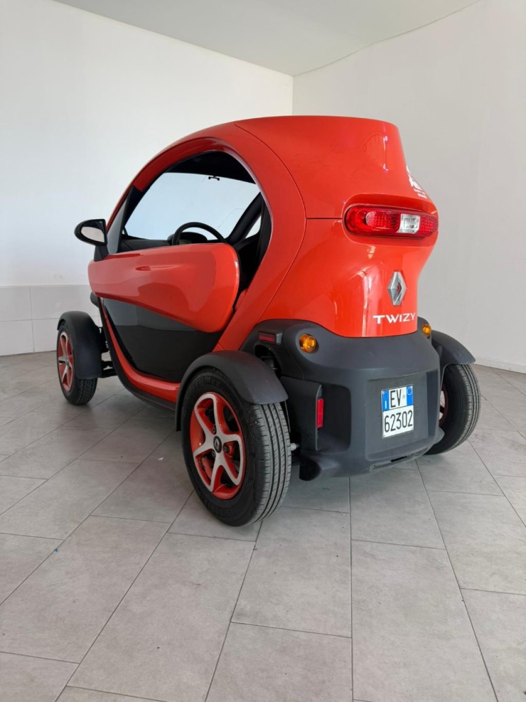 RENAULT Twizy LIFE 80 - 6
