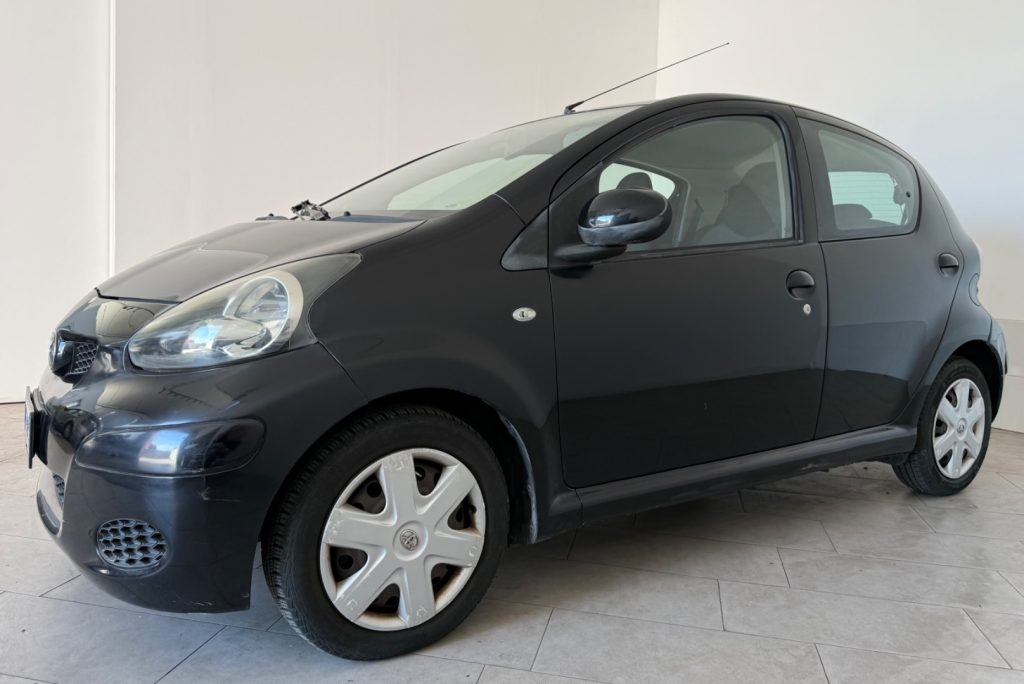 TOYOTA Aygo 1.0 12V VVT-i .5 porte - 3