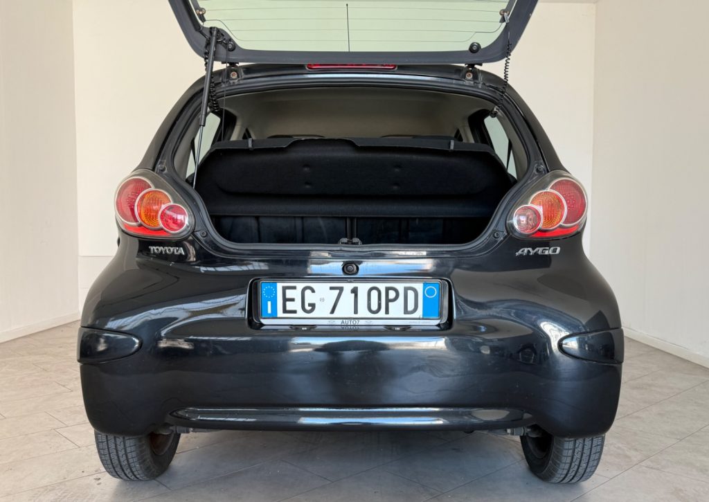TOYOTA Aygo 1.0 12V VVT-i .5 porte - 7