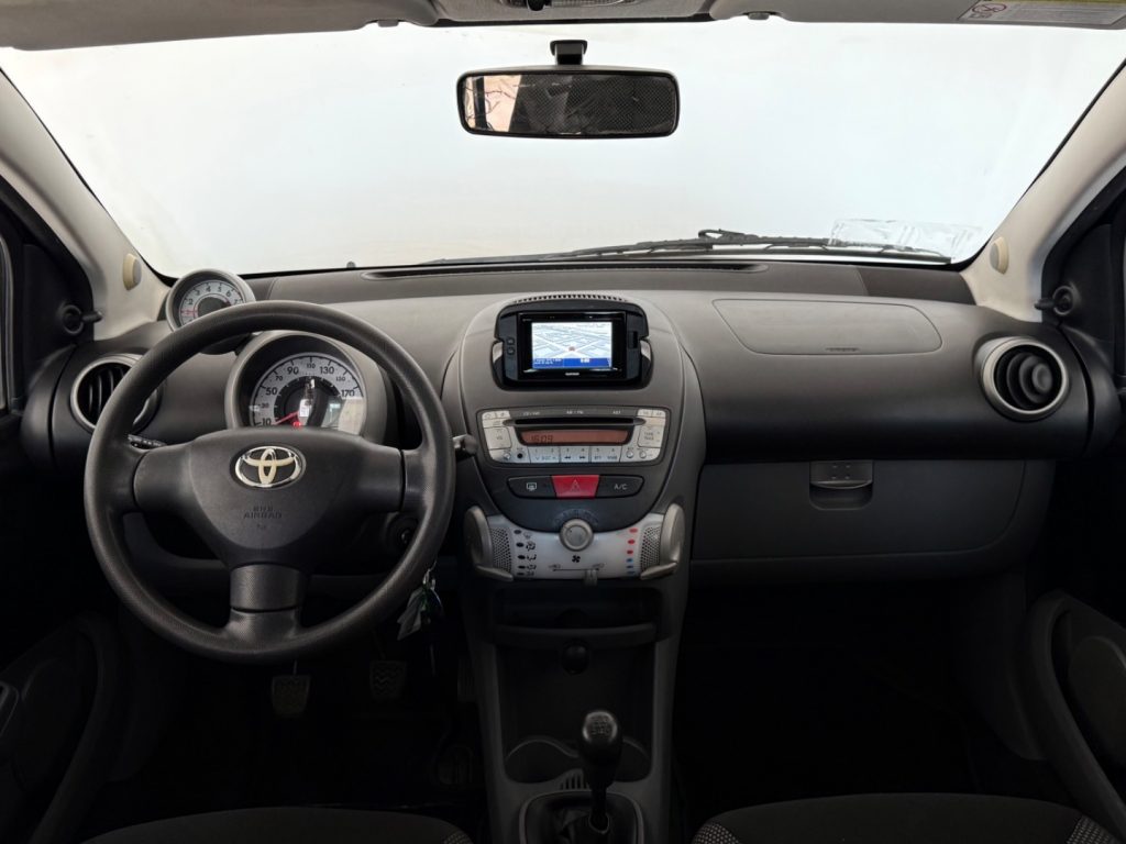 TOYOTA Aygo 1.0 12V VVT-i .5 porte - 9