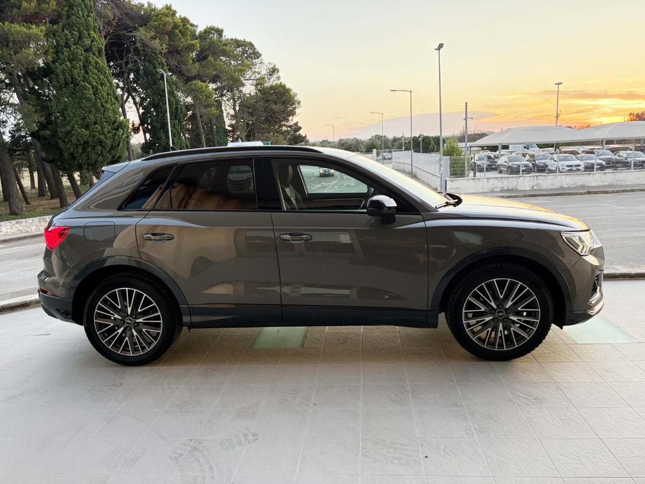 AUDI Q3 35 TDI S tronic Business Advanced-CERCHI 19 - 4