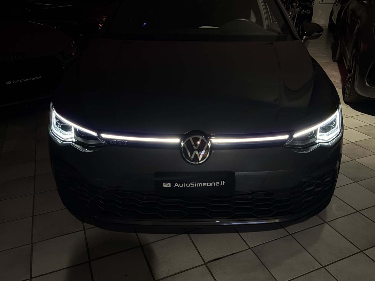 VOLKSWAGEN Golf GTI 2.0 TSI DSG TETTO-LED-CERCHI 18. - 22