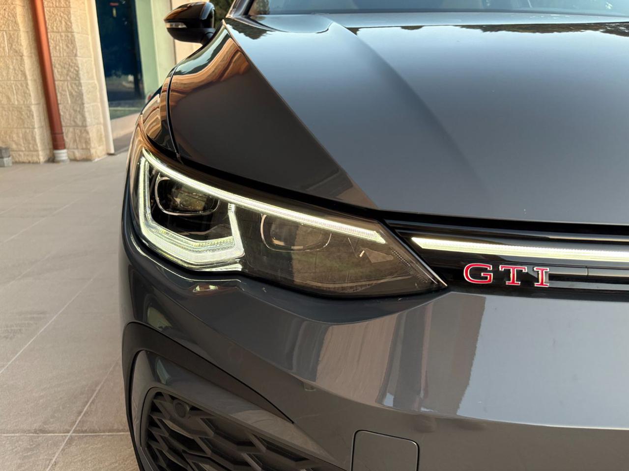 VOLKSWAGEN Golf GTI 2.0 TSI DSG TETTO-LED-CERCHI 18. - 40