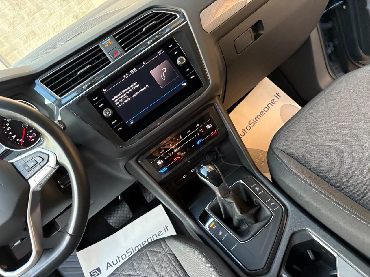 VOLKSWAGEN Tiguan 2.0 TDI 150 CV SCR DSG Life - 23