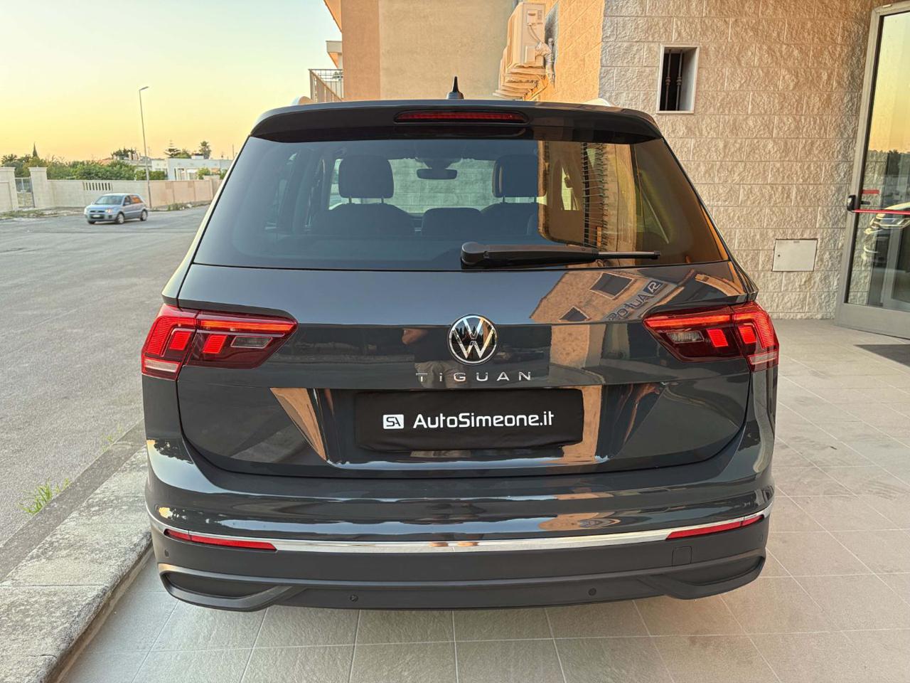 VOLKSWAGEN Tiguan 2.0 TDI 150 CV SCR DSG Life - 6