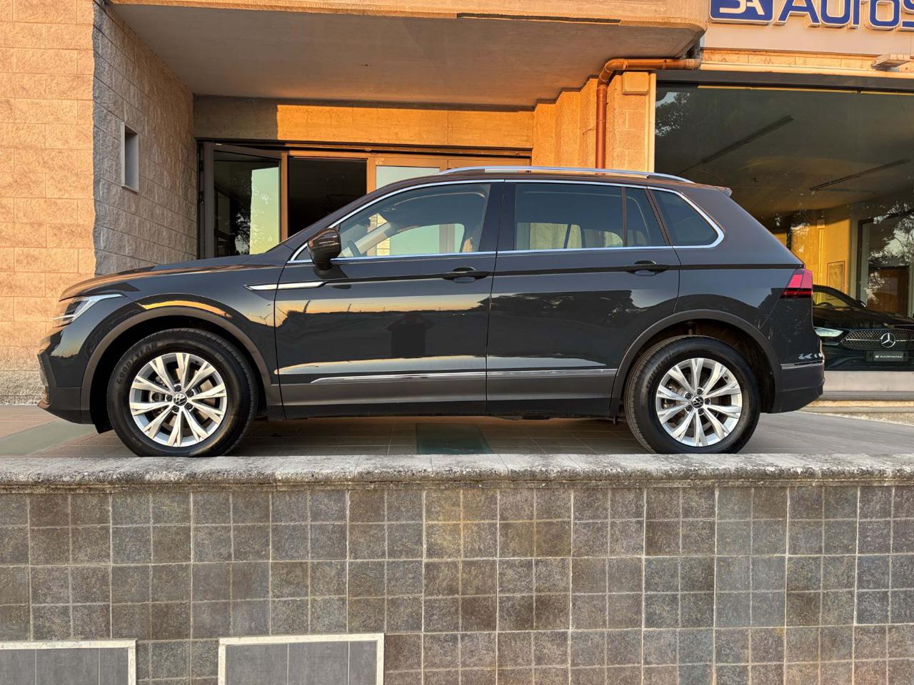 VOLKSWAGEN Tiguan 2.0 TDI 150 CV SCR DSG Life - 8