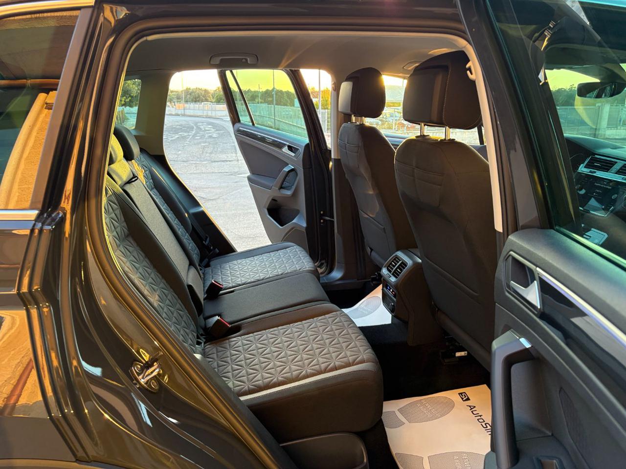 VOLKSWAGEN Tiguan 2.0 TDI 150 CV SCR DSG Life - 11