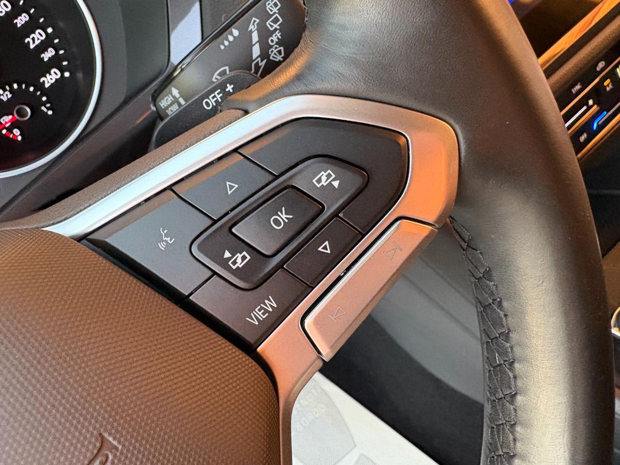VOLKSWAGEN Tiguan 2.0 TDI 150 CV SCR DSG Life - 26