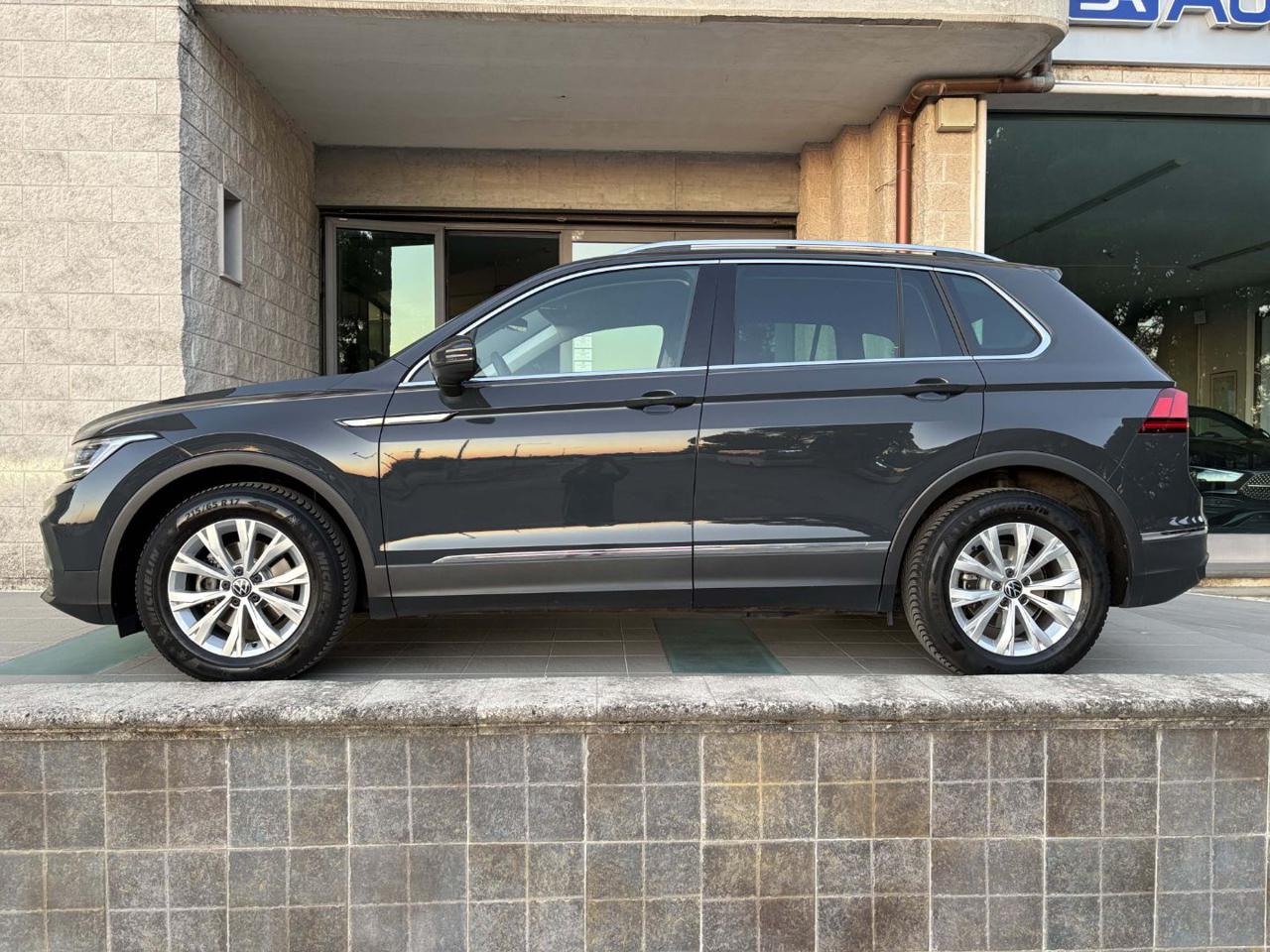 VOLKSWAGEN Tiguan 2.0 TDI 150 CV SCR DSG Life - 8