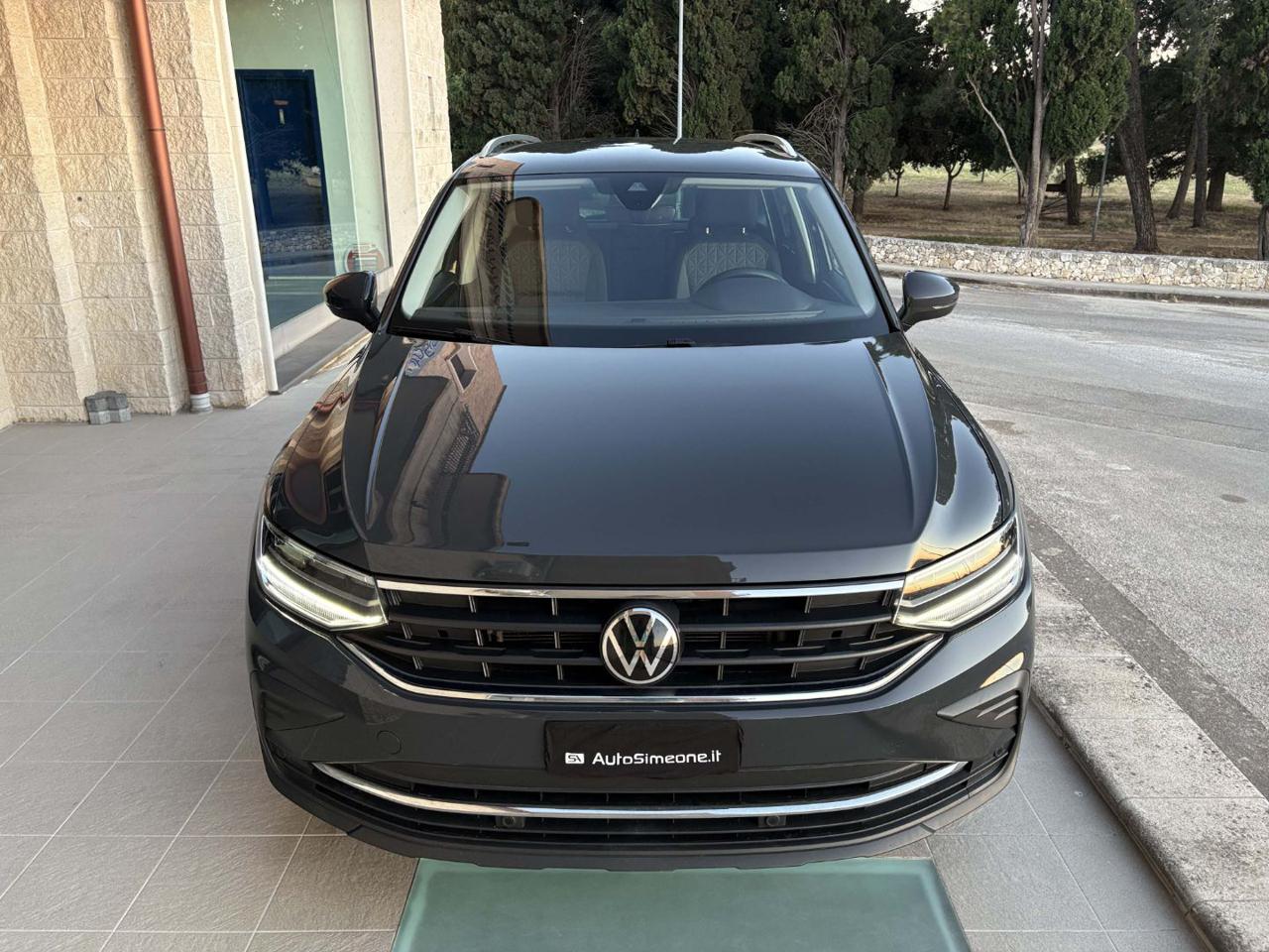 VOLKSWAGEN Tiguan 2.0 TDI 150 CV SCR DSG Life - 2