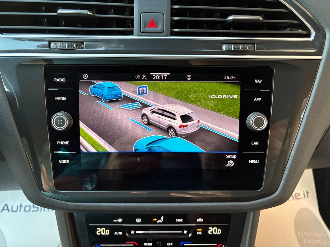 VOLKSWAGEN Tiguan 2.0 TDI 150 CV SCR DSG Life - 29