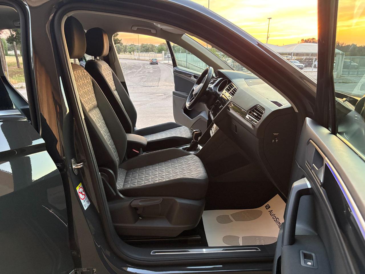 VOLKSWAGEN Tiguan 2.0 TDI 150 CV SCR DSG Life - 9