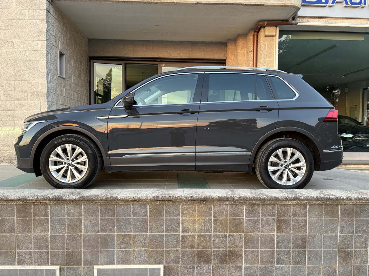 VOLKSWAGEN Tiguan 2.0 TDI 150 CV SCR DSG Life - 8