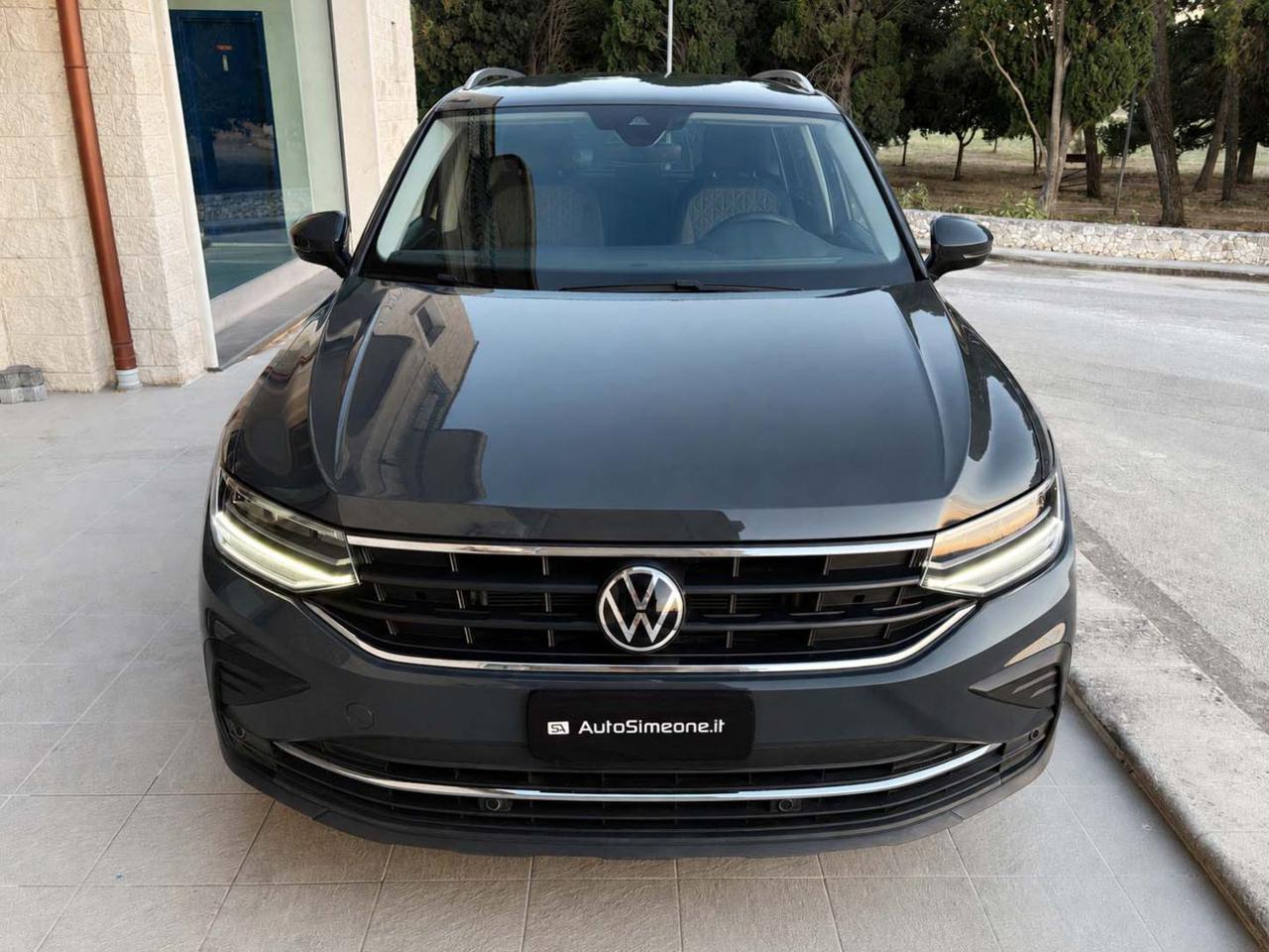 VOLKSWAGEN Tiguan 2.0 TDI 150 CV SCR DSG Life - 2