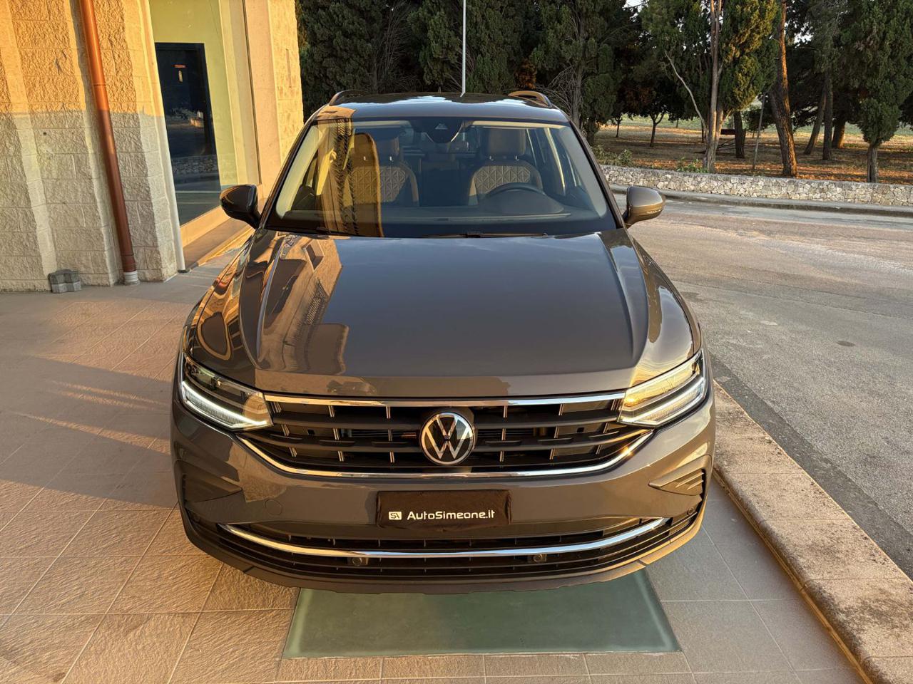 VOLKSWAGEN Tiguan 2.0 TDI 150 CV SCR DSG Life - 2