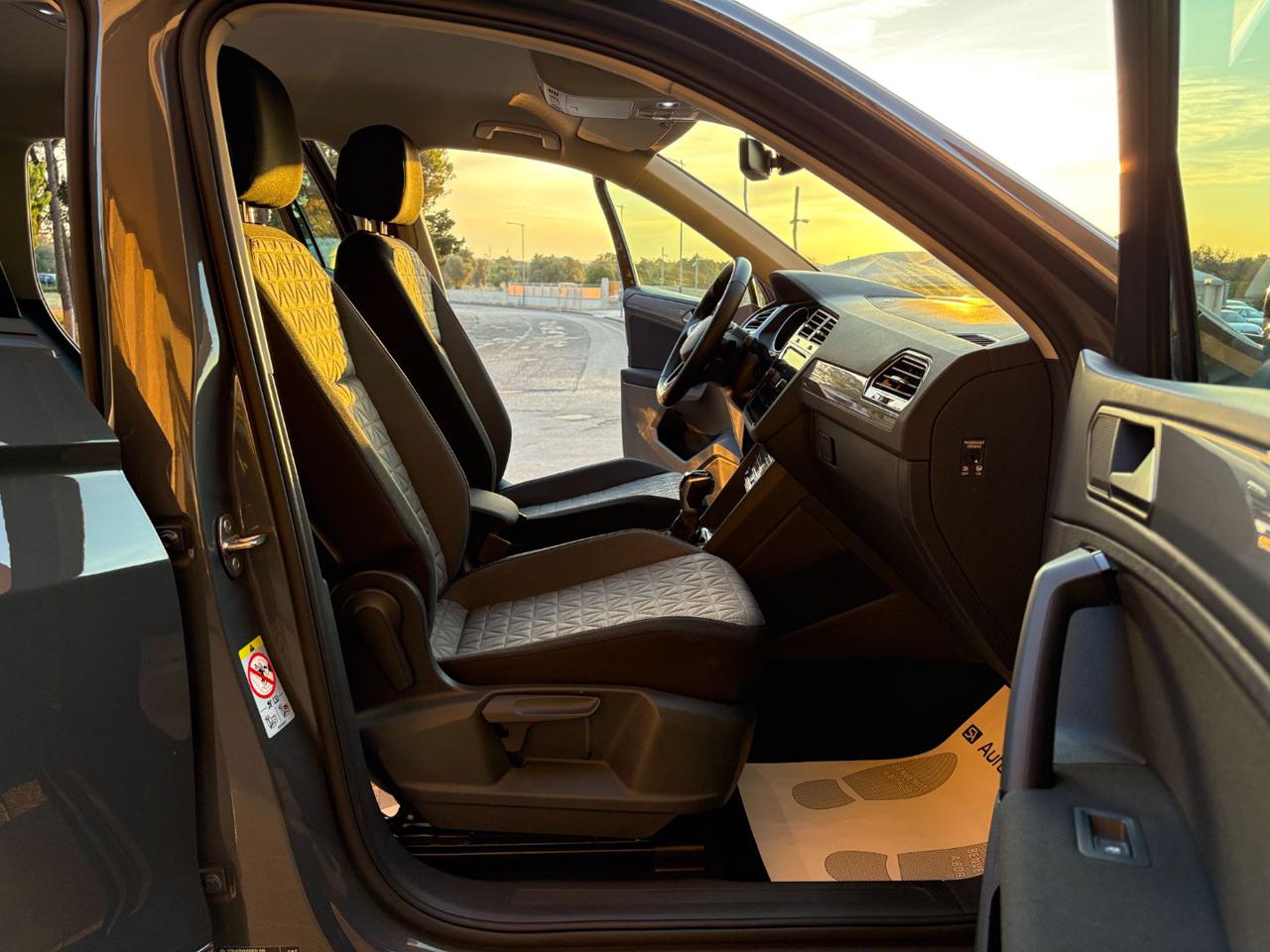 VOLKSWAGEN Tiguan 2.0 TDI 150 CV SCR DSG Life - 8
