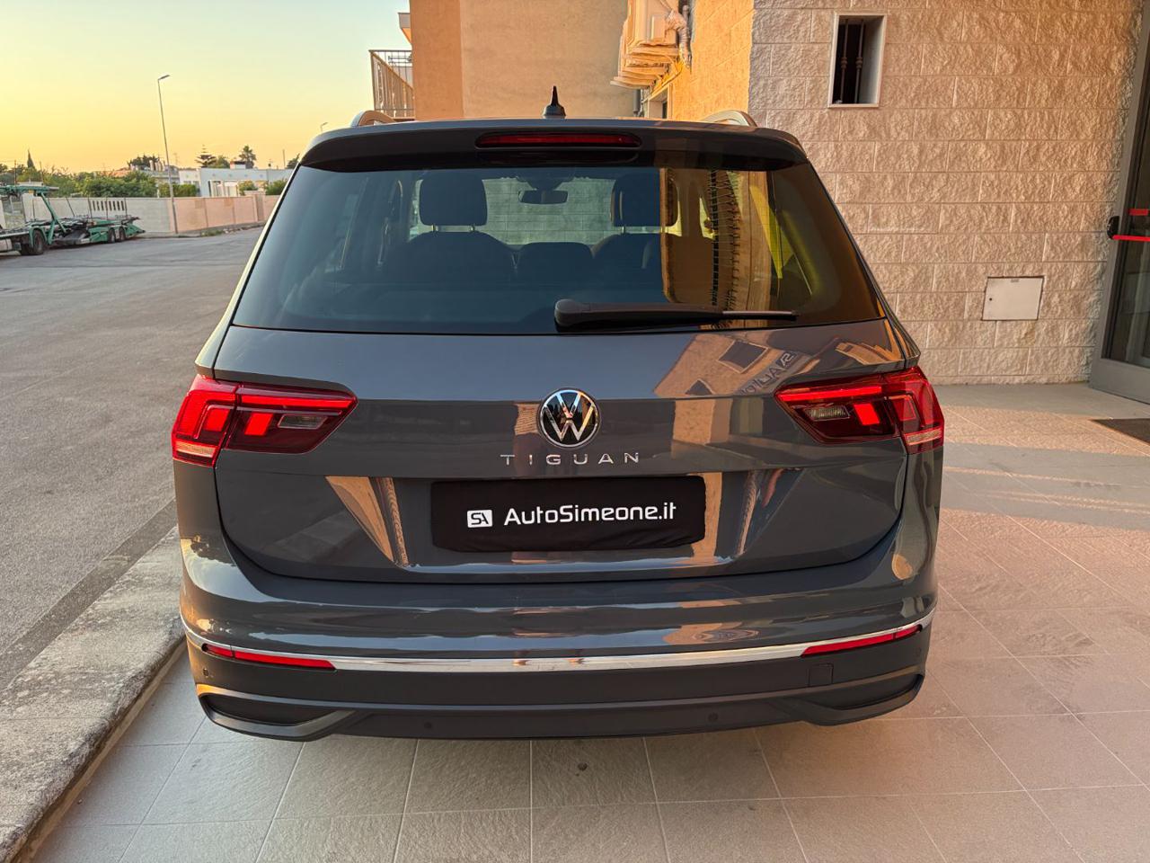 VOLKSWAGEN Tiguan 2.0 TDI 150 CV SCR DSG Life - 6