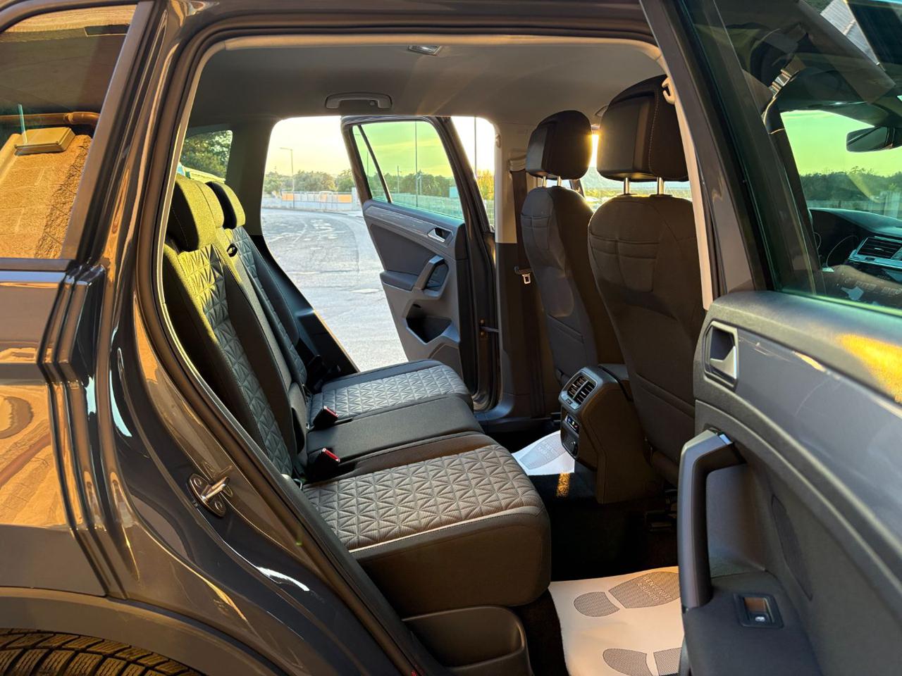 VOLKSWAGEN Tiguan 2.0 TDI 150 CV SCR DSG Life - 10