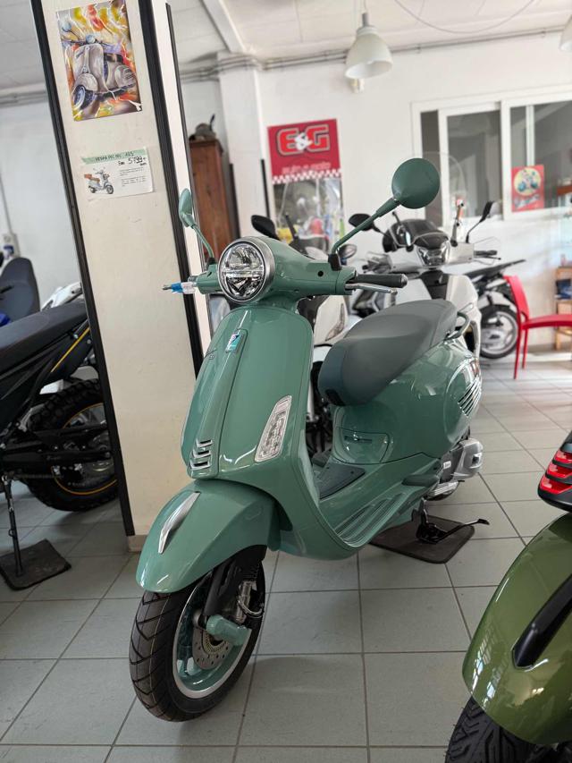 PIAGGIO Vespa 125 Primavera verde 80 TH pastello