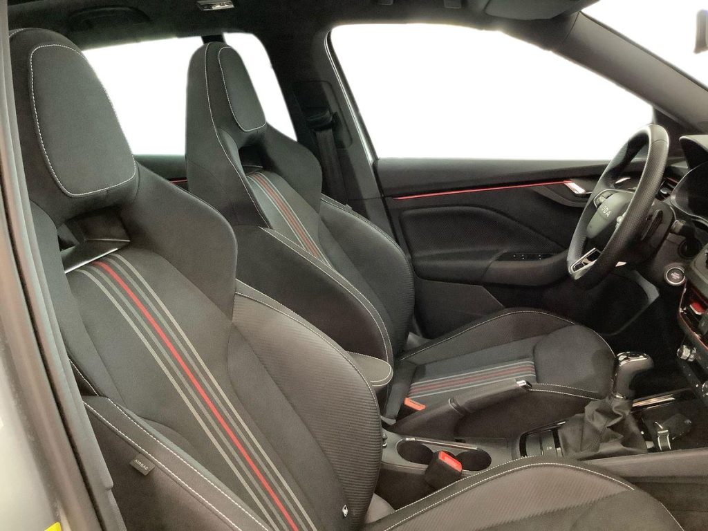 SKODA Kamiq 1.0 TSI 115 CV DSG Monte Carlo - 10
