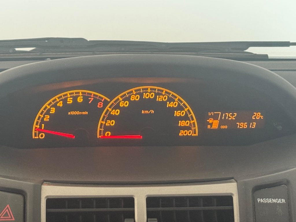 TOYOTA Yaris 1.0 5PORTE Sol - 12