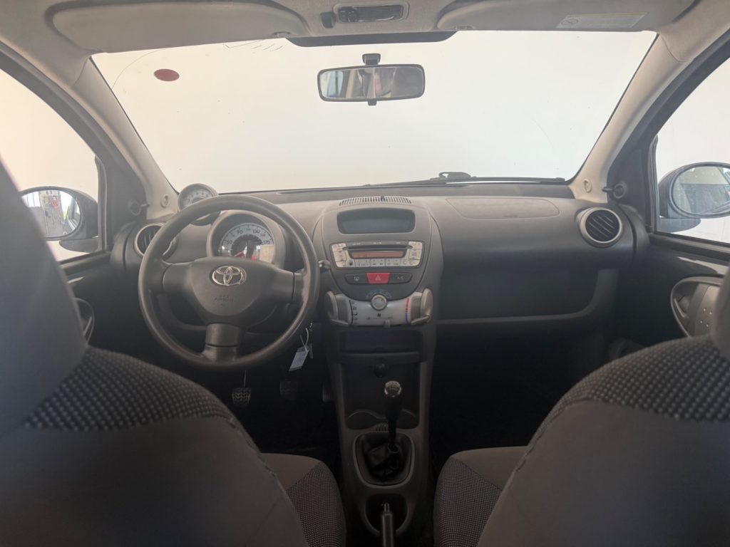 TOYOTA Aygo 1.0 12V VVT-i 3. porte Sol - 9