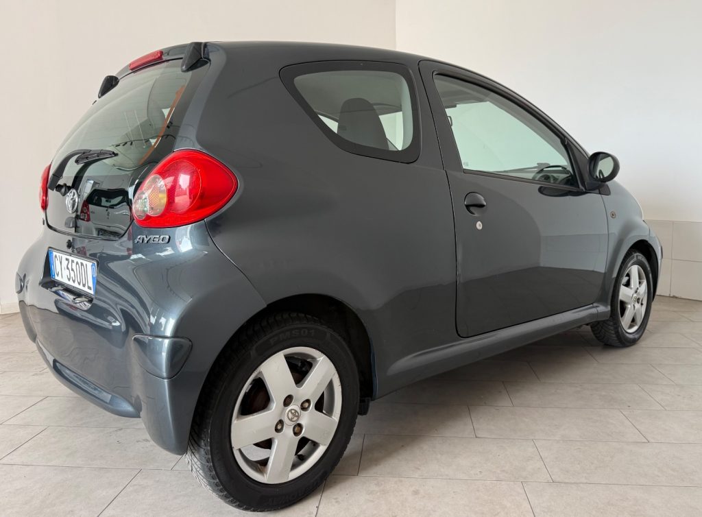 TOYOTA Aygo 1.0 12V VVT-i 3 porte Sol - 6
