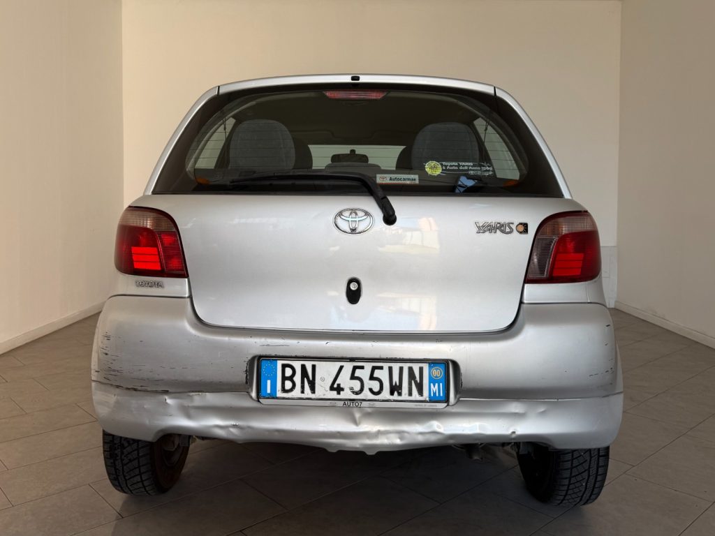 TOYOTA Yaris 1.0i 16V cat 5 porte Sol - 4