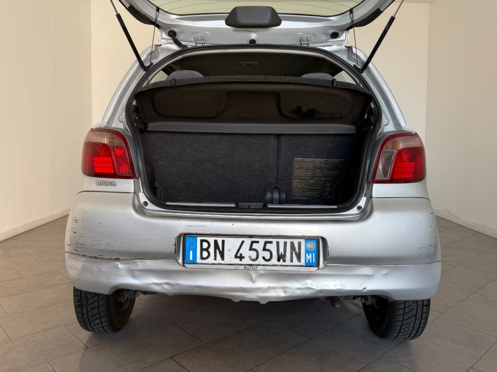 TOYOTA Yaris 1.0i 16V cat 5 porte Sol - 7