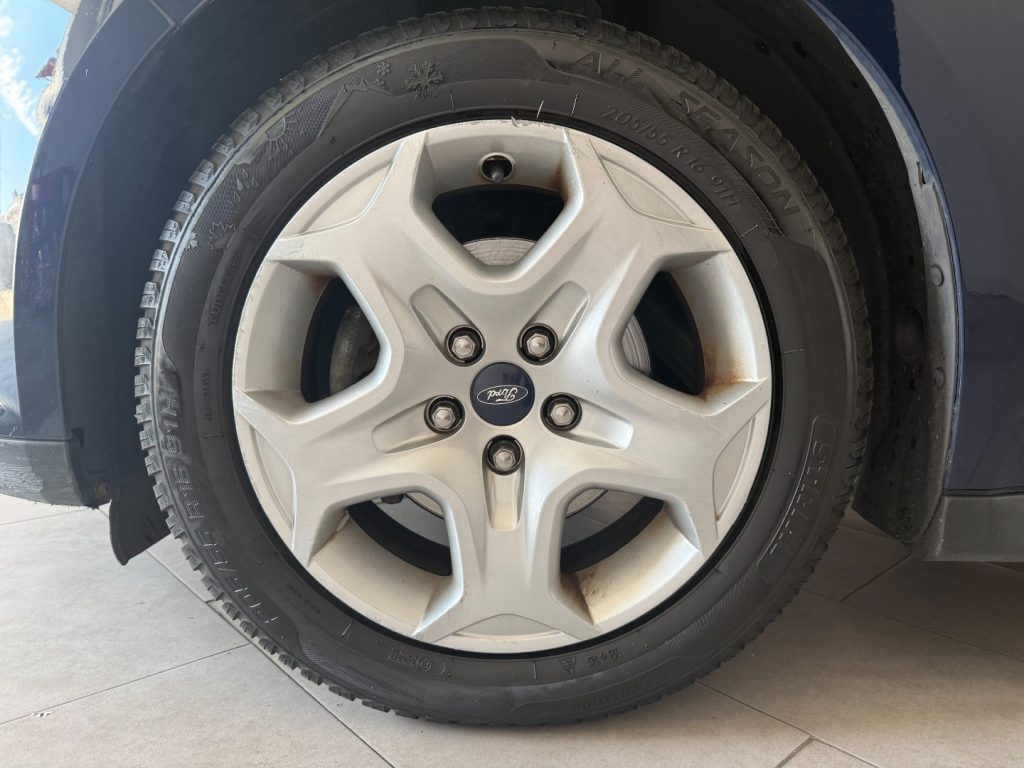 FORD C-Max 1.6 120CV GPL Titanium - 19