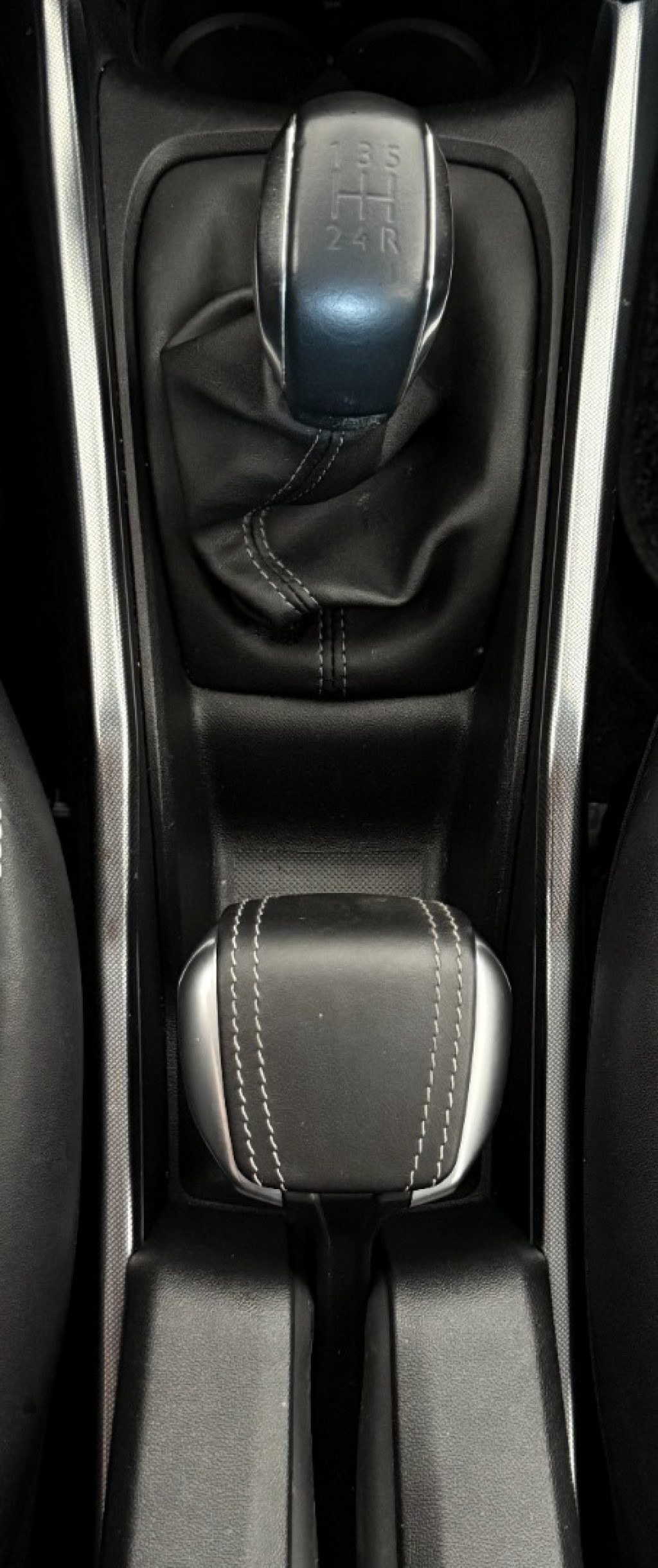 PEUGEOT 2008 1° serie PureTech 82 Allure - 20