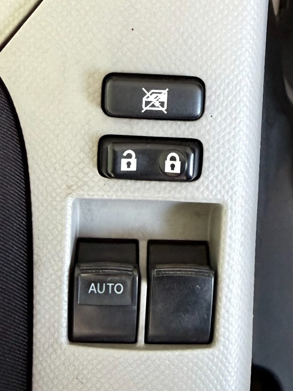 TOYOTA Yaris 1.0 5 porte Luxury pack - 19