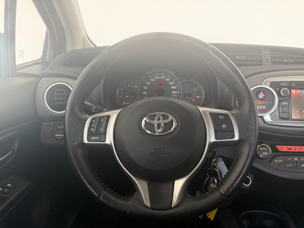 TOYOTA Yaris 1.0 5 porte Trend - 9