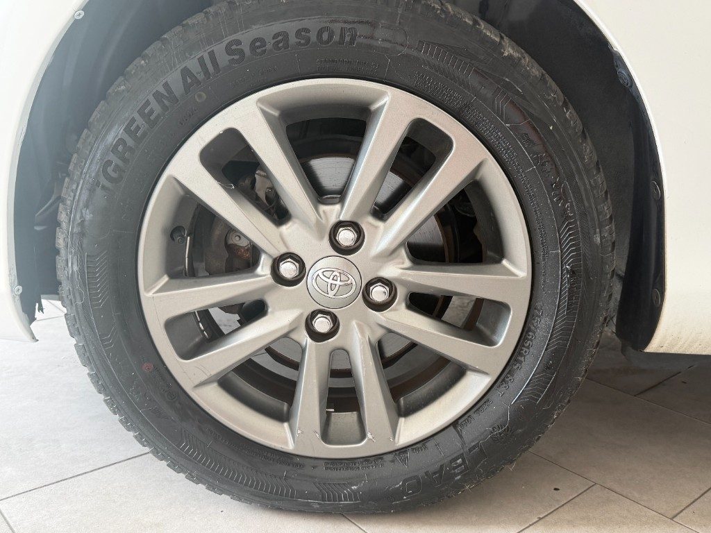 TOYOTA Yaris 1.0 5 porte Trend - 20