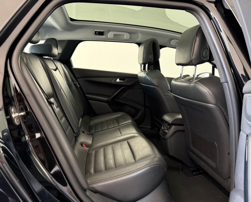 PEUGEOT 508 BlueHDi 120 S&S SW Allure - 12