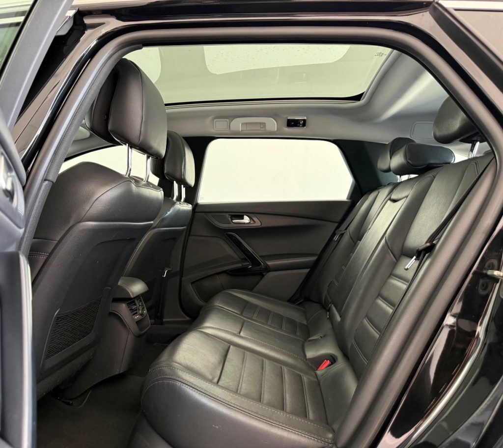 PEUGEOT 508 BlueHDi 120 S&S SW Allure - 10