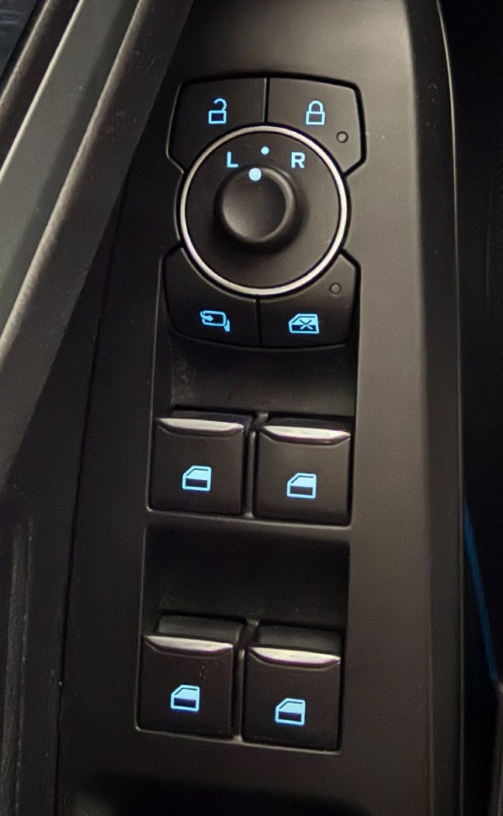 FORD Focus 1.0 EcoBoost Hybrid 125 CV 5p. Active - 18