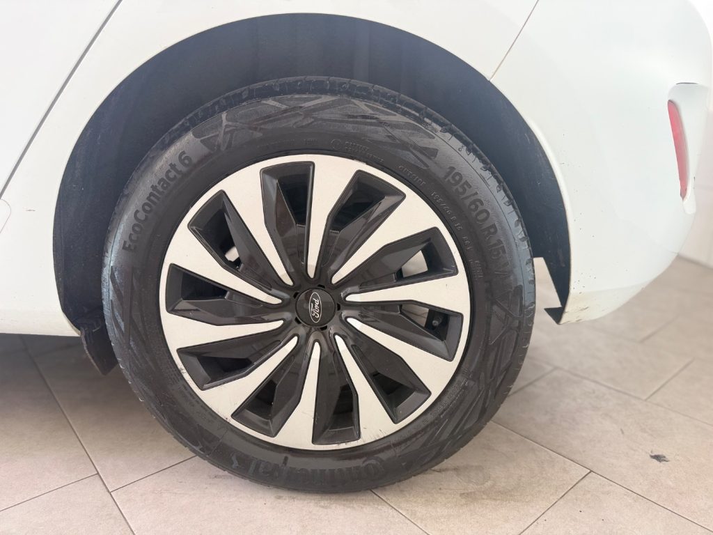 FORD Fiesta 1.0 Ecoboost Hybrid 125 CV 5 porte ST-Line X - 23
