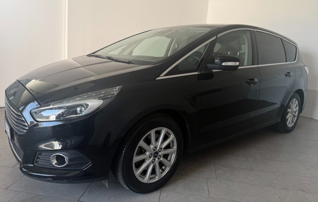 FORD S-Max 2.0 TDCi 150CV Start&Stop Powershift Vignale - 2