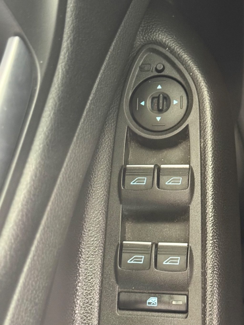 FORD Kuga 1.5 EcoBoost 120 CV S&S 2WD ST-Line - 20