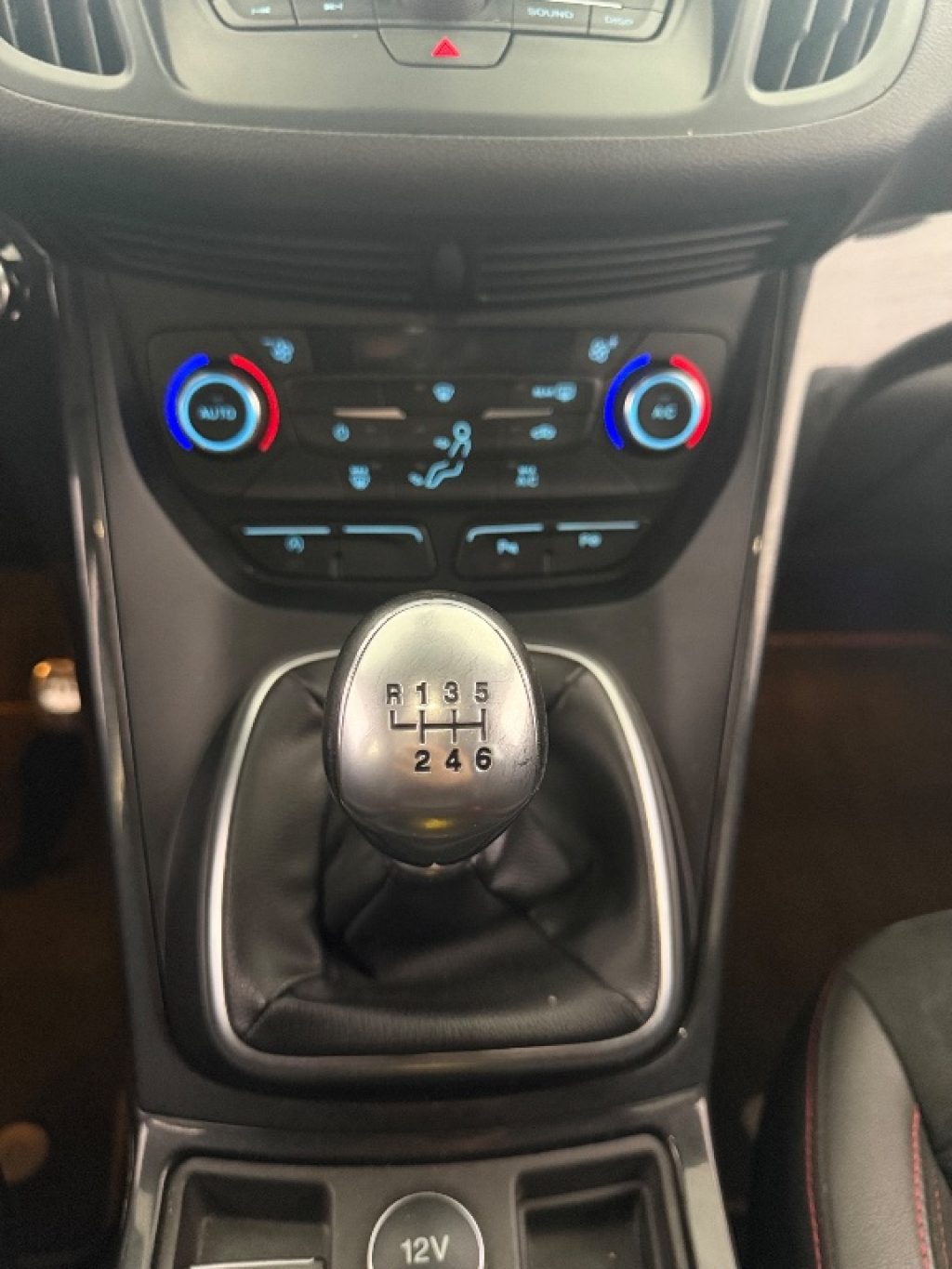 FORD Kuga 1.5 EcoBoost 120 CV S&S 2WD ST-Line - 16